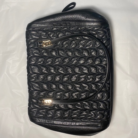 New Coach Madison Chevron Gathered Poof Satchel - Picture 5 of 10